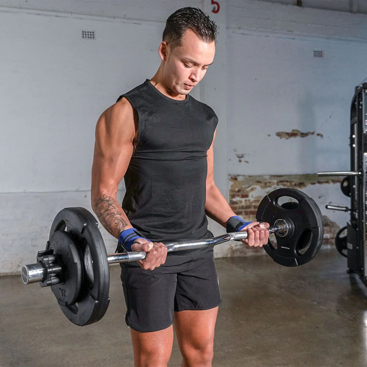 Armortech 4ft Olympic Ez Curl Barbell - Image 5